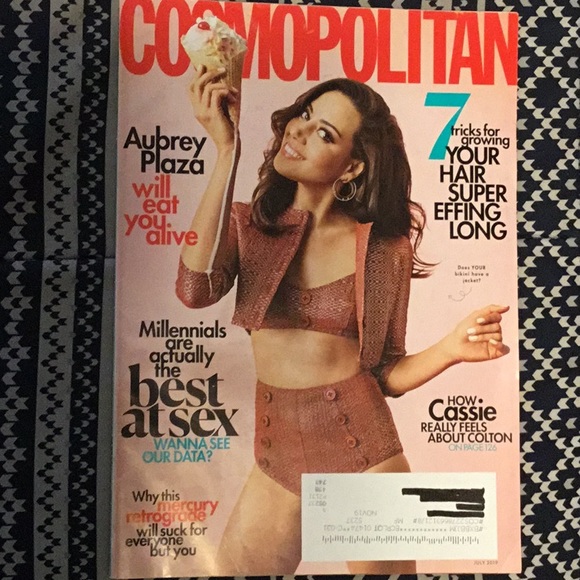 Cosmopolitan Magazine Bundle 2019 Edition - Picture 9 of 9